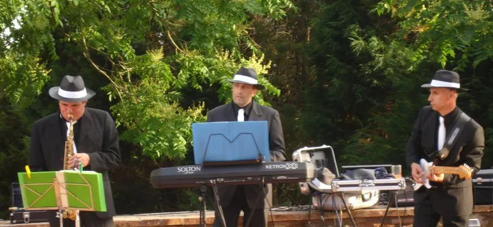 Trio live all'aperto